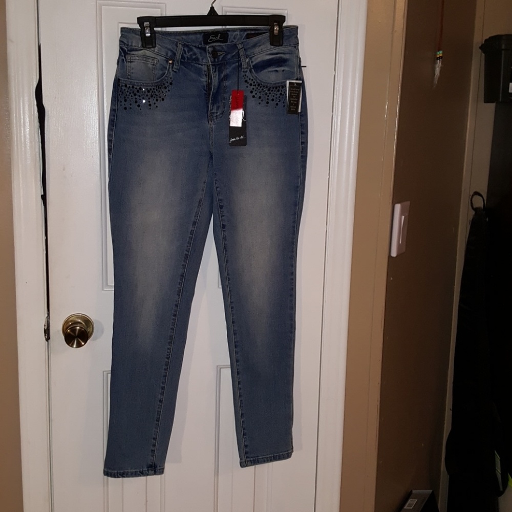 Earl Skinny Ankle Jeans